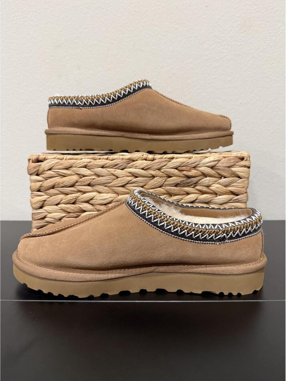 Size 8 - UGG Women’s Tasman 2 Slipper “Chestnut” - Picture 2 of 6